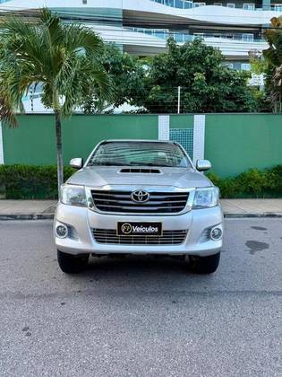 TOYOTA HILUX 2.7 SRV 4X4 CD 16V FLEX 4P AUTOMÁTICO TOYOTA HILUX 2.7 SRV 4X4 CD 16V FLEX 4P AUTOMÁTICO